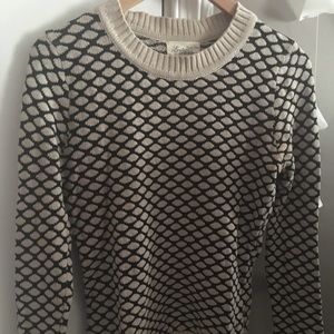 Forever 21 sweater🎗